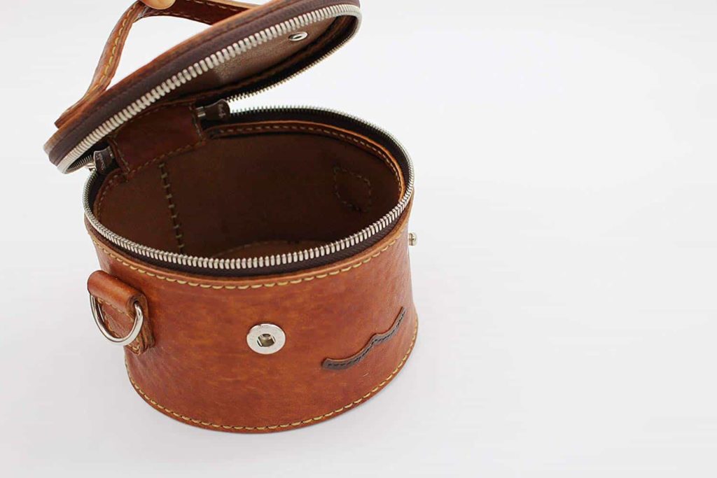 ＃robotty #leathercraft #custom-made-bag #ロボティ #ロボッティ #革製品 #レザーバッグ #オリジナルレザーバッグ #オーダーメイドバッグ